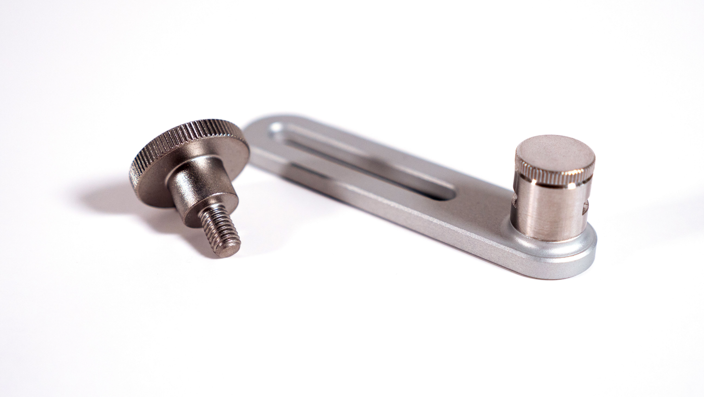 NOVA Swivel Mount